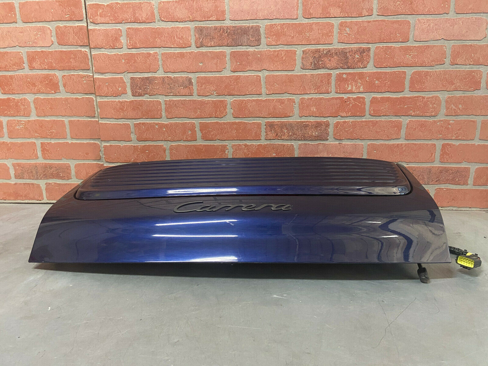 01 Porsche 911 996 Trunk Lid Deck Lid Engine Cover Blue 99651201101 - Image 8