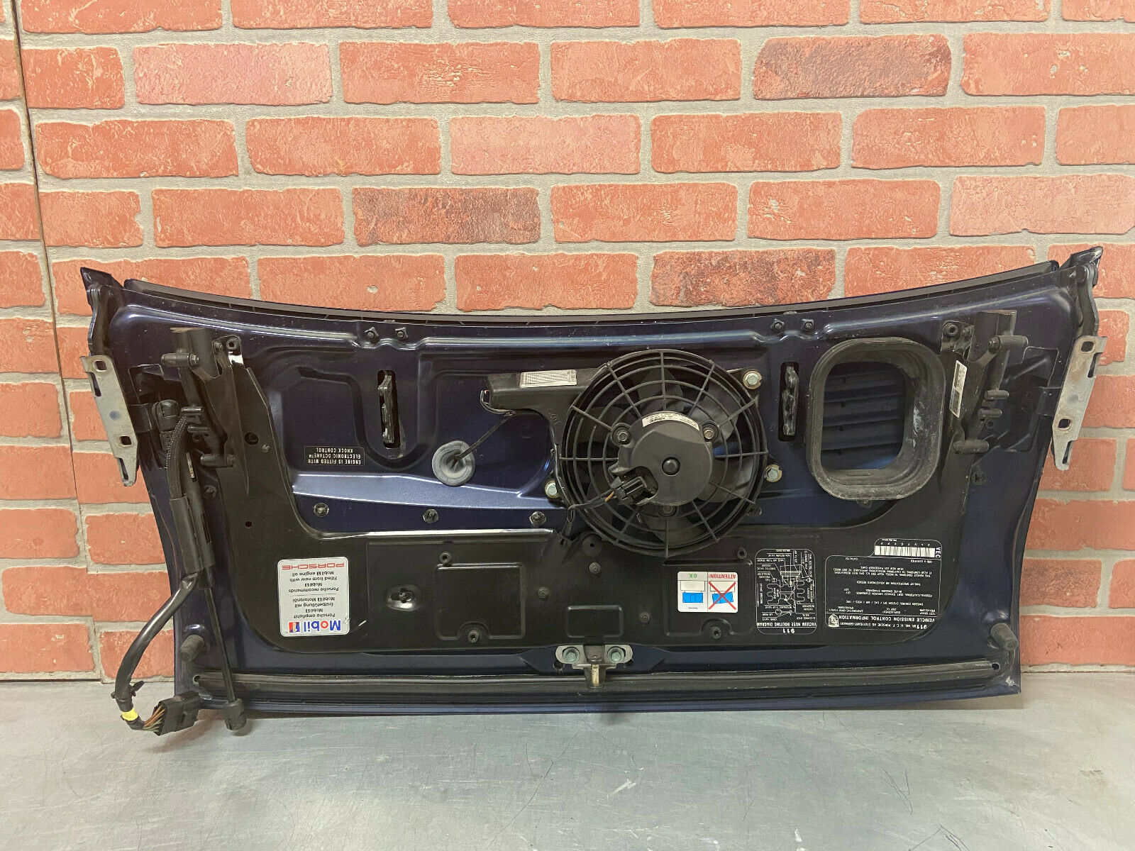 01 Porsche 911 996 Trunk Lid Deck Lid Engine Cover Blue 99651201101 - Image 9