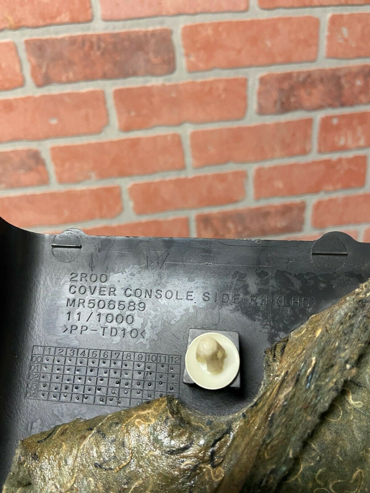 03-06 Mitsubishi Evolution 8 Evo 8 Center Console Cover Gray - Image 6