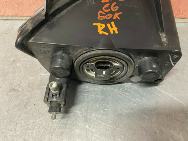 2008 CORVETTE C6 COUPE OEM RH Driver FOG LIGHT - Image 12