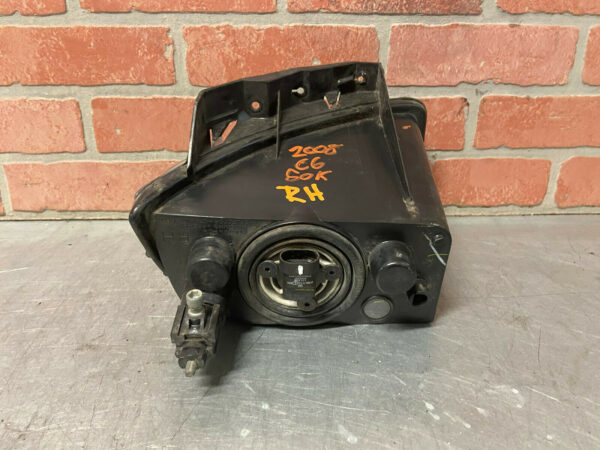 2008 CORVETTE C6 COUPE OEM RH Driver FOG LIGHT - Image 13