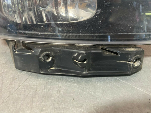 2008 CORVETTE C6 COUPE OEM RH Driver FOG LIGHT - Image 3