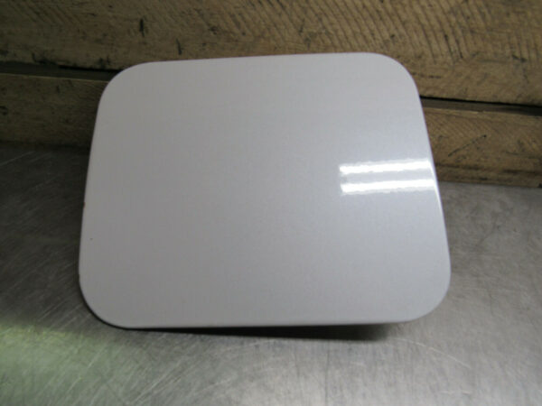 mitsubishi 3000gt / stealth fuel gas tank door lid panel cover white