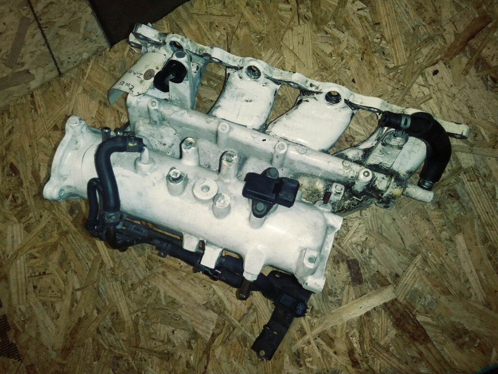 Mitsubishi lancer evolution evo 8 INTAKE MANIFOLD PLENUM Salvaged
