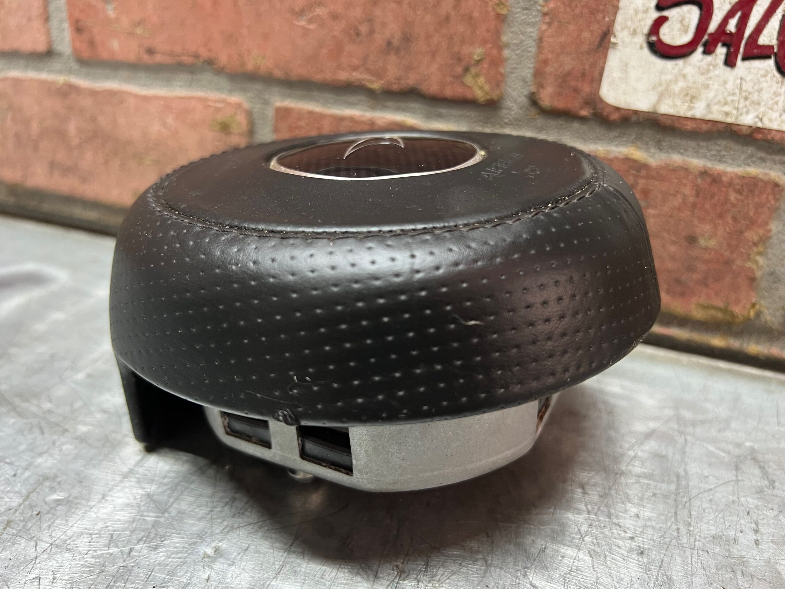 2015 Mclaren 650s Driver Side Air Bag Steering Wheel Air Bag - Image 5