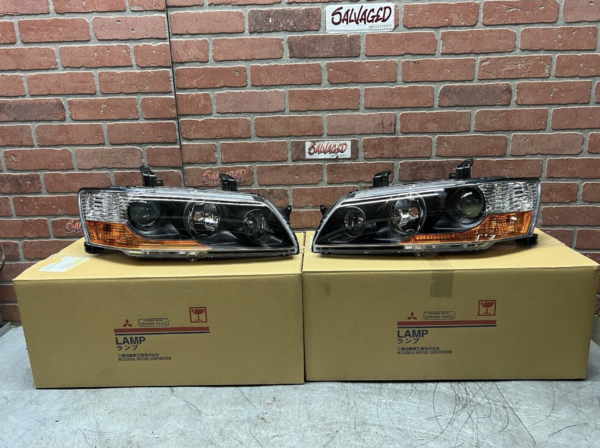 03-06 Mitsubishi OEM Evo 8 JDM MR HID Headlights (Matte Black) Set