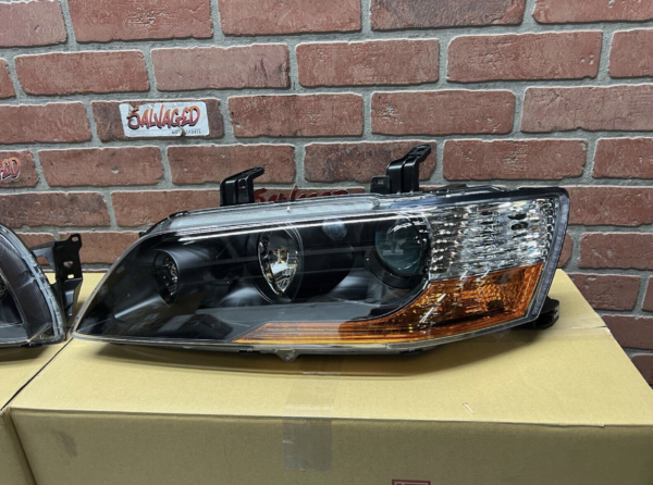 03-06 Mitsubishi OEM Evo 8 JDM MR HID Headlights (Matte Black) Set - Image 3