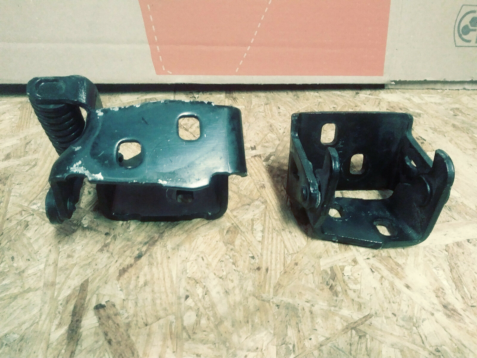 05 Corvette C6 RH Right Side Passenger Door Hinges Pair Upper and Lower - Image 3