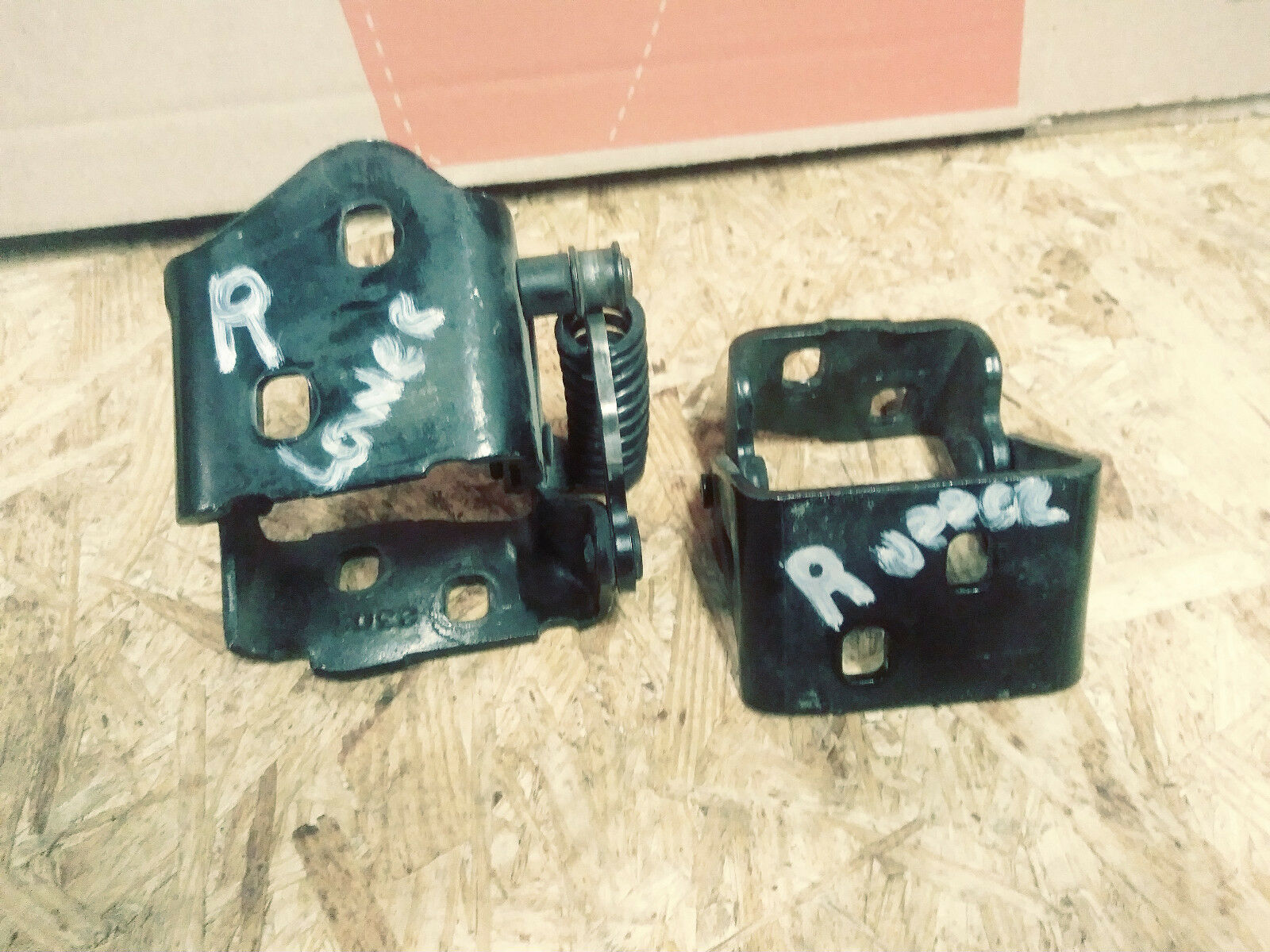05 Corvette C6 RH Right Side Passenger Door Hinges Pair Upper and Lower - Image 4