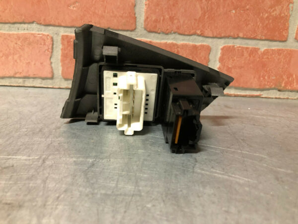 05 MITSUBISHI EVO EVOLUTION 8 MIRROR CONTROL & FOG SWITCH - Image 6