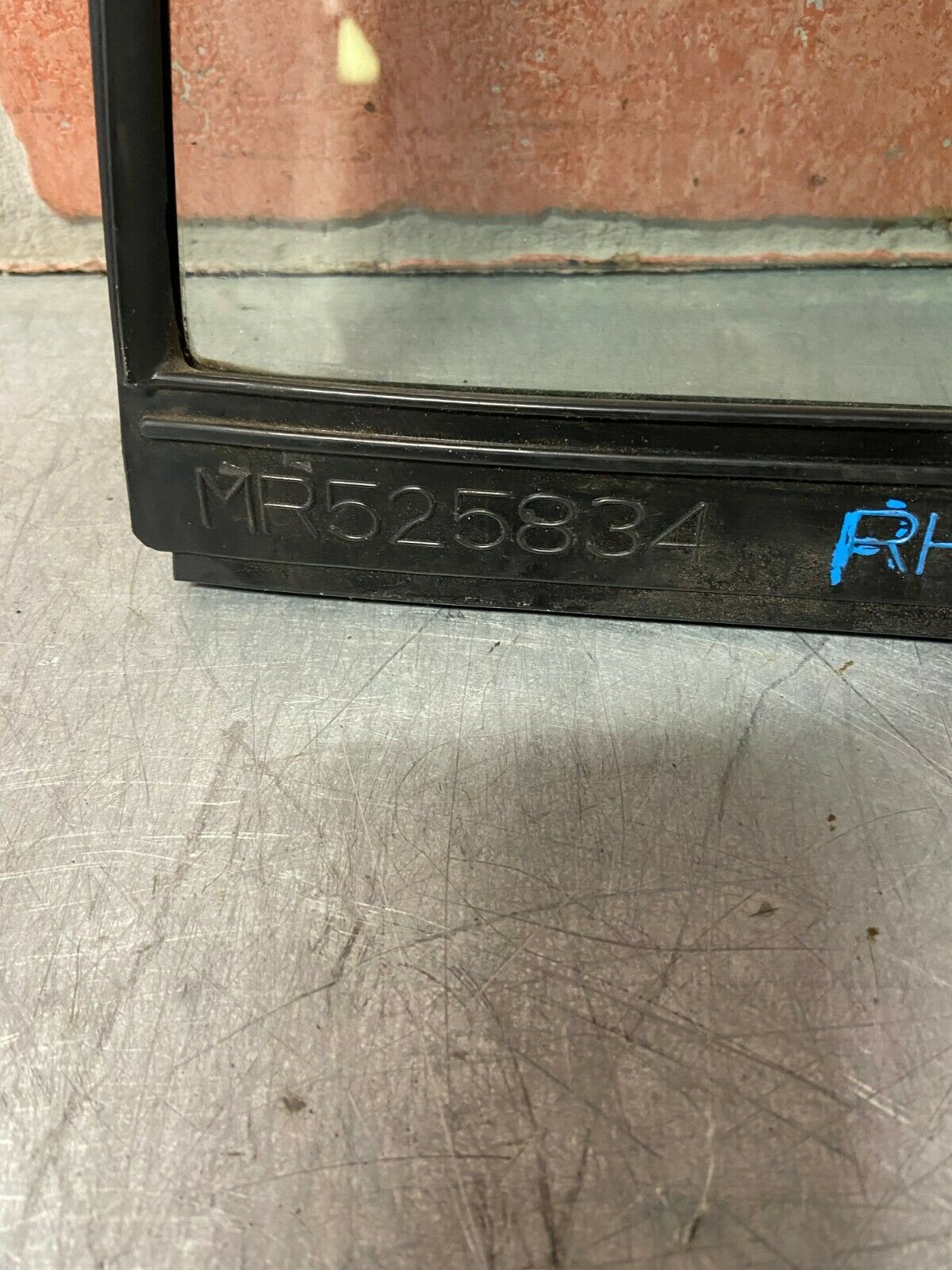 03-05 Mitsubishi Evolution 8 Window Glass Rear Right Passenger EVO8 2003-2005 - Image 9