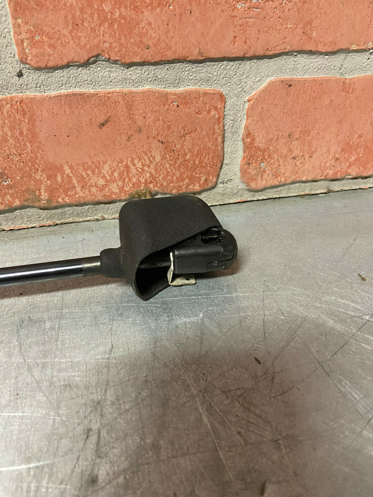 2005 - 2013 C6 Corvette Rear Hatch Window Strut OEM - Image 6