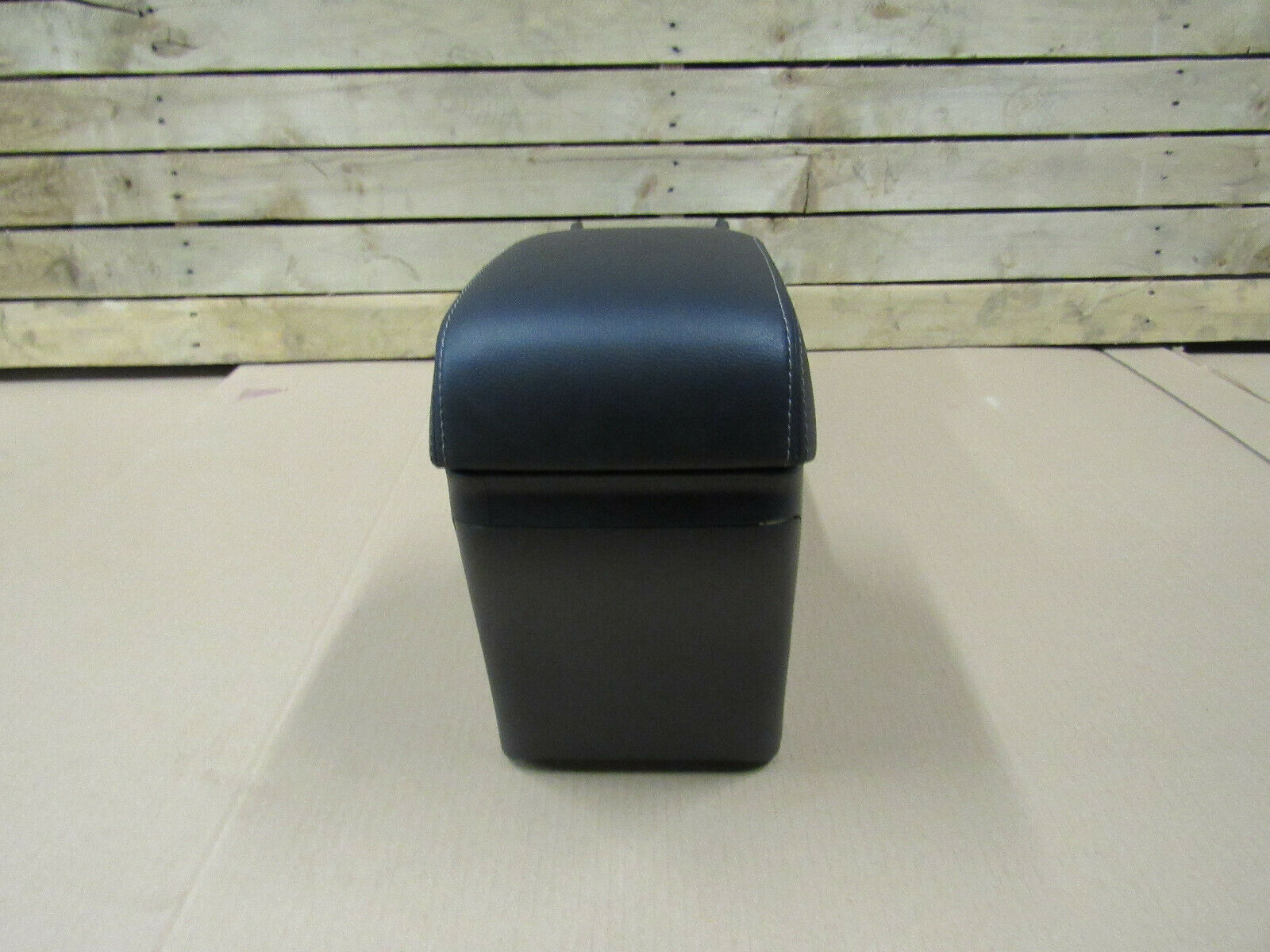 2014 MITSUBISHI EVO EVOLUTION X 10 CENTER CONSOLE TRIM W/ BLACK LEATHER ARMREST - Image 12