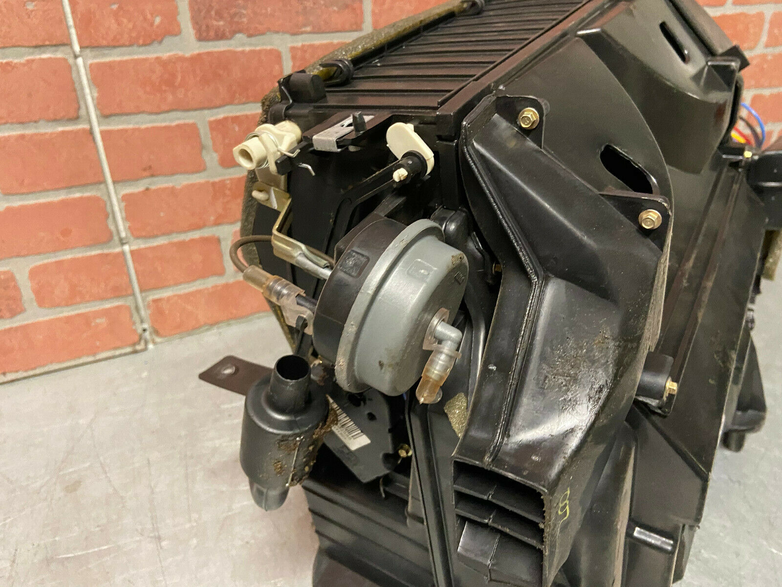 C6 Corvette Under Dash HVAC Unit - 15238207 - Image 9