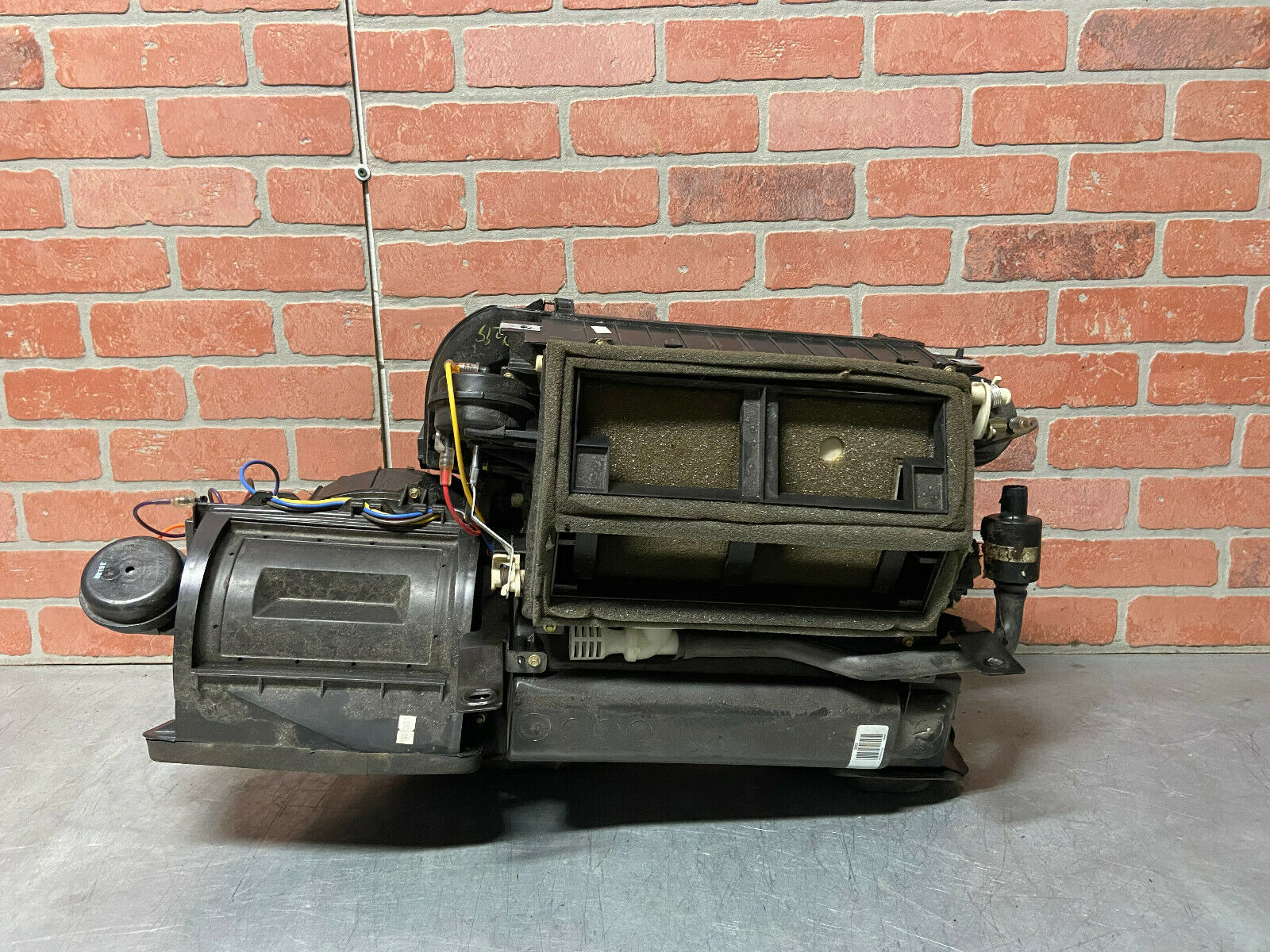 C6 Corvette Under Dash HVAC Unit - 15238207