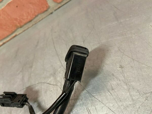 PORSCHE 986 911 996 WINDSCREEN HEATED WASHER JET NOZZLE SPRAY 99662807701 - Image 7
